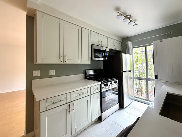 7607 Norton Ave #2 — Photo 9