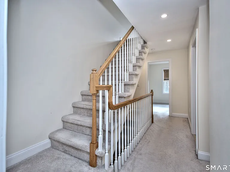 39 Maple Tree Ave #52 — Photo 16