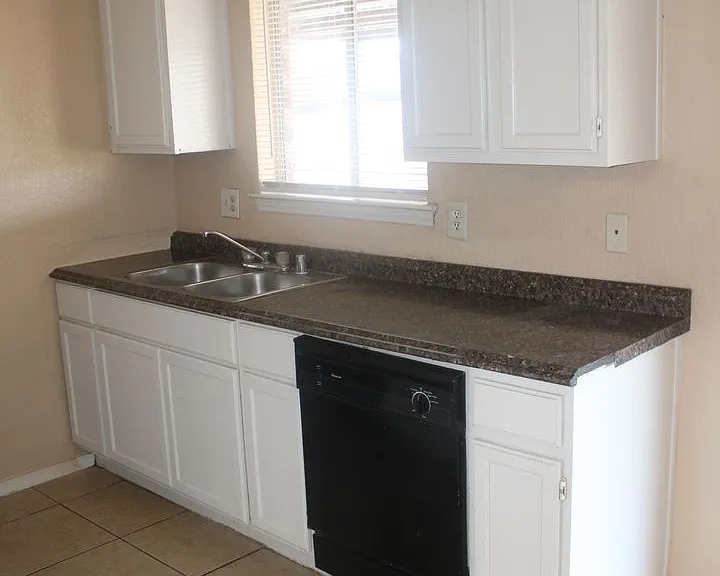 11500 Bob Mitchell Dr — Photo 7