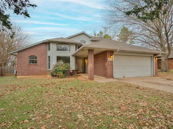 3908 Goshawk Cir, Norman, OK 73072