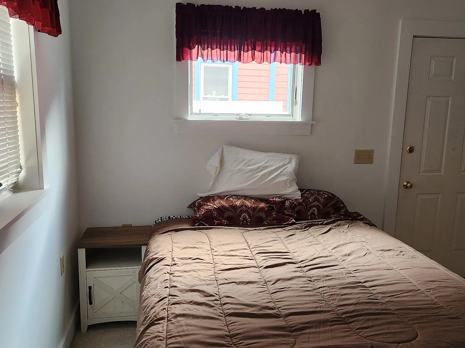3 bed, 1266 sqft, $2,750 — Photo 2