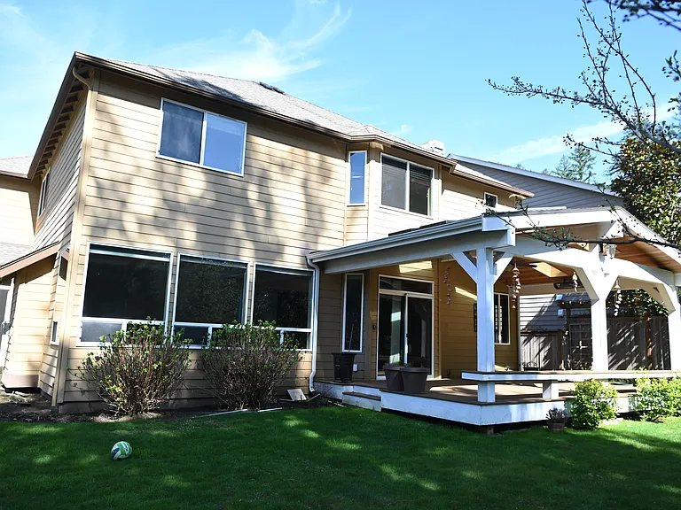 22327 SE 34th Pl — Photo 24