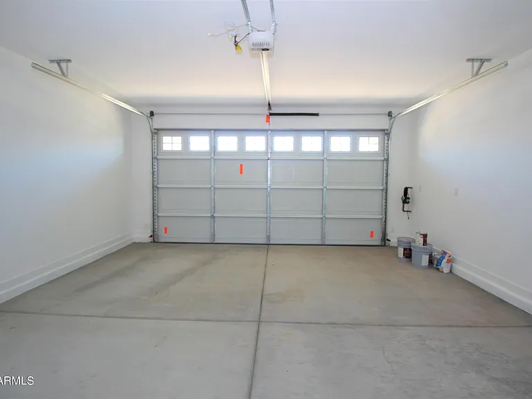 9241 W Roma Ave — Photo 3