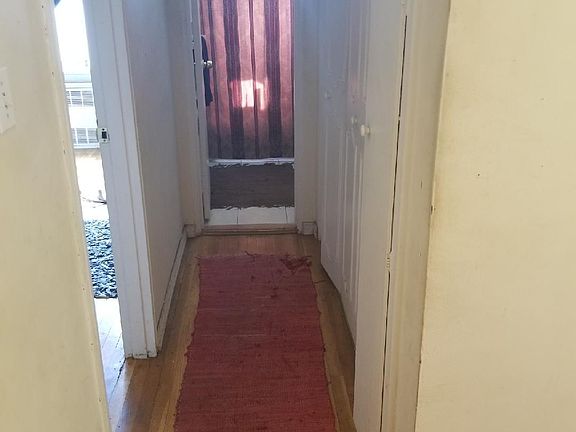 4th image of 1275 E 51st St APT 7