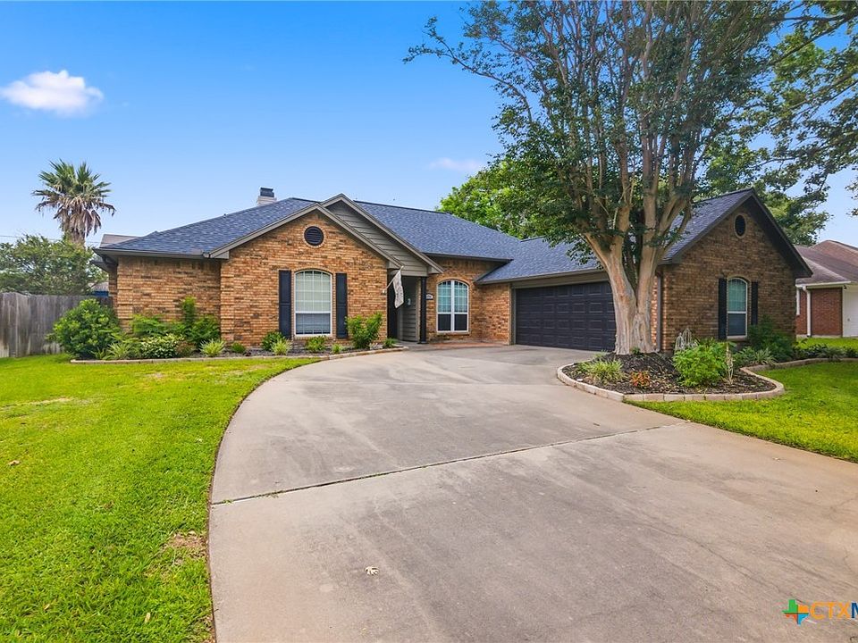 1st image of 206 Windy Way Dr