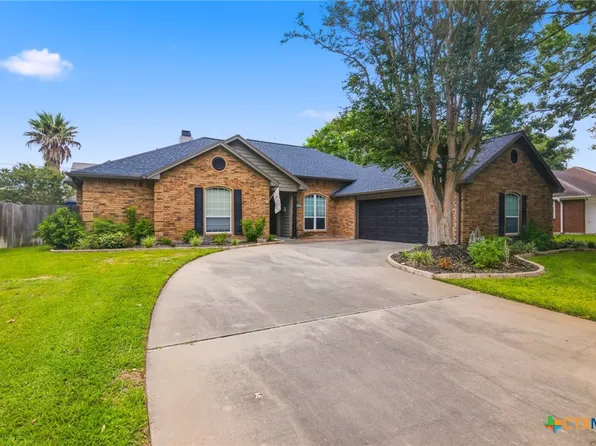 206 Windy Way Dr, Victoria, TX 77904