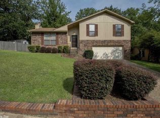 4006 Sam Peck Rd, Little Rock, AR 72223