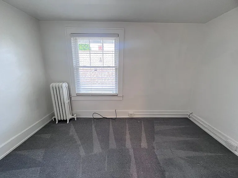 748 Crescent St NE — Photo 23