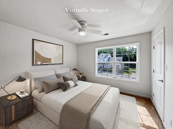 4th image of 162 Alexander Blvd #162