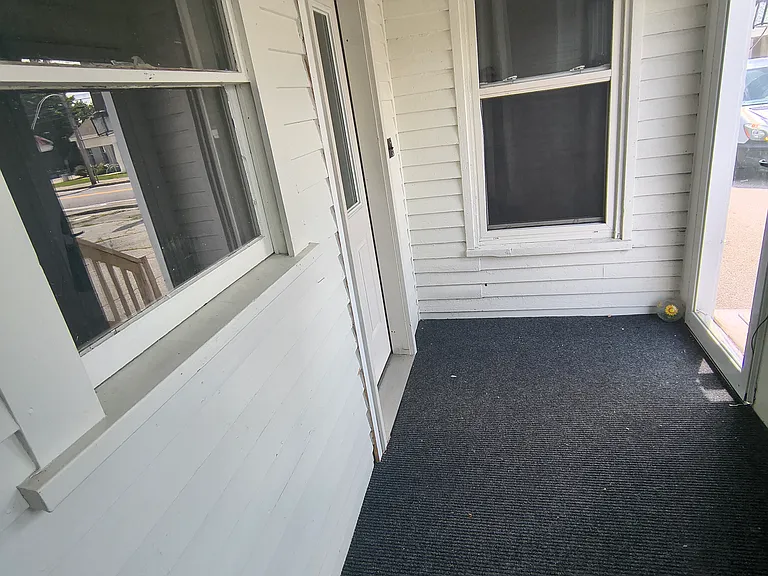 360 Elm St #1 — Photo 37