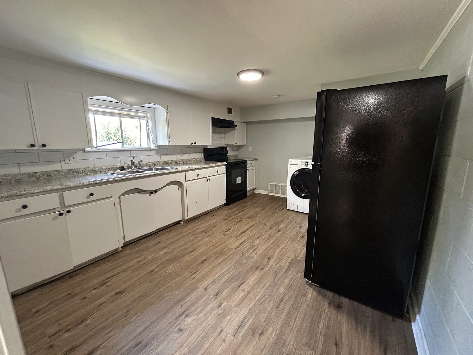 2 bed, 864 sqft, $750 — Photo 3