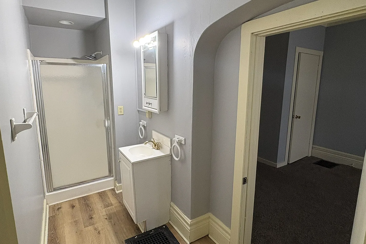 3 bed, 1060 sqft, $1,349 — Photo 3