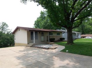 10536 Roscommon Dr, Saint Louis, MO