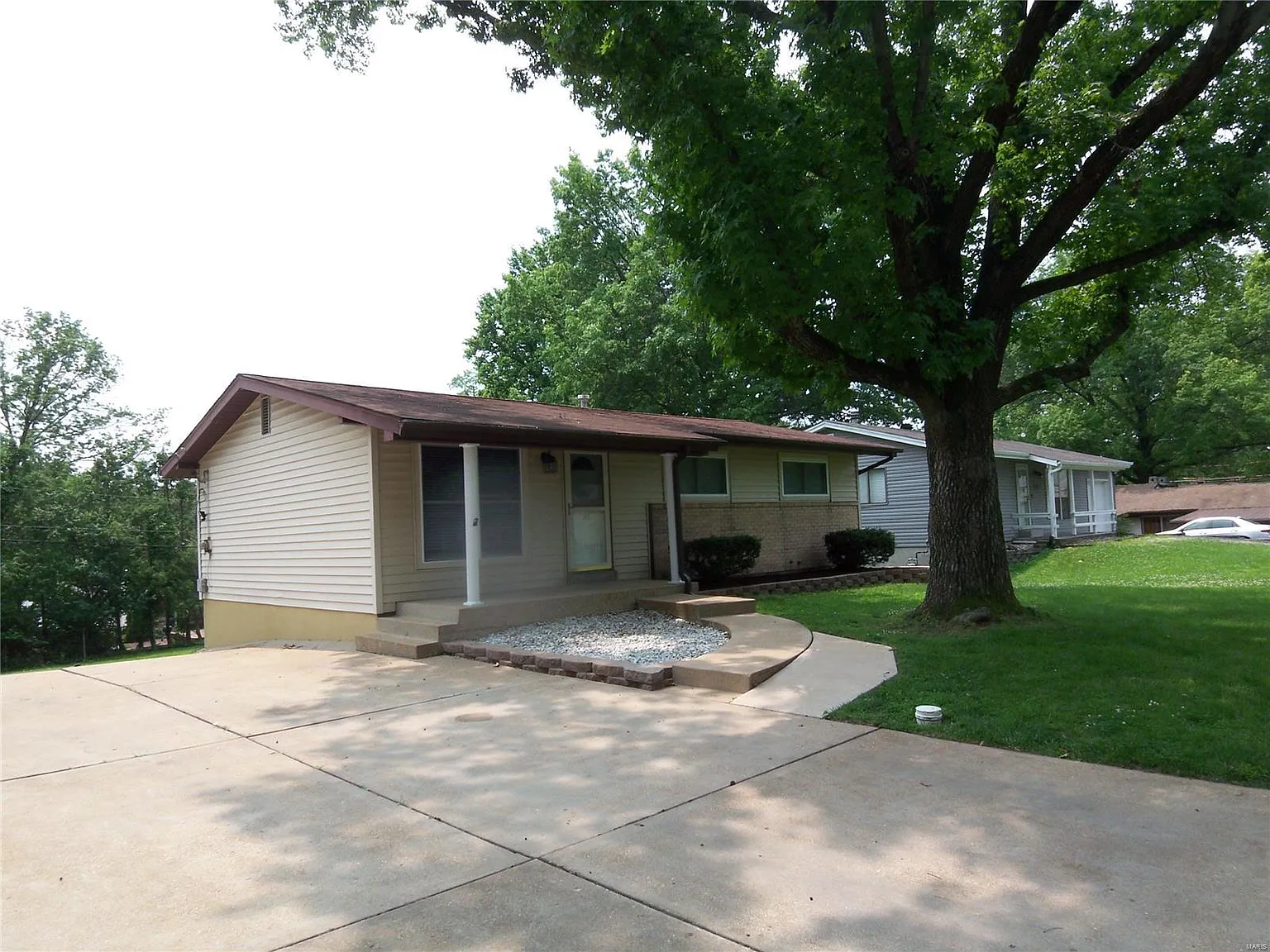 10536 Roscommon Dr photo 1