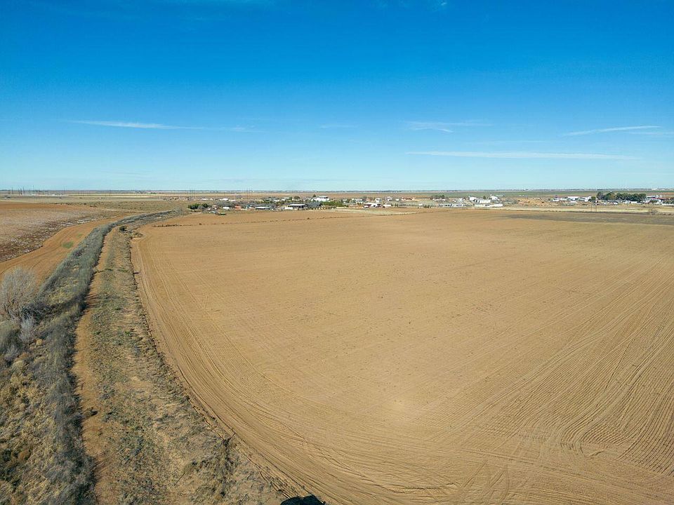2nd image of 10005 County Road 7300 Unit A-b