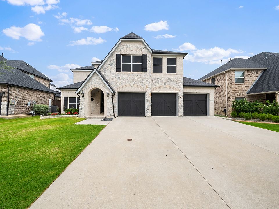 1st image of 1324 Benavites Dr