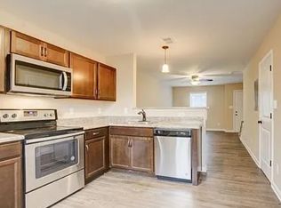 242 Fairview Ln #B, Clarksville, TN 37040