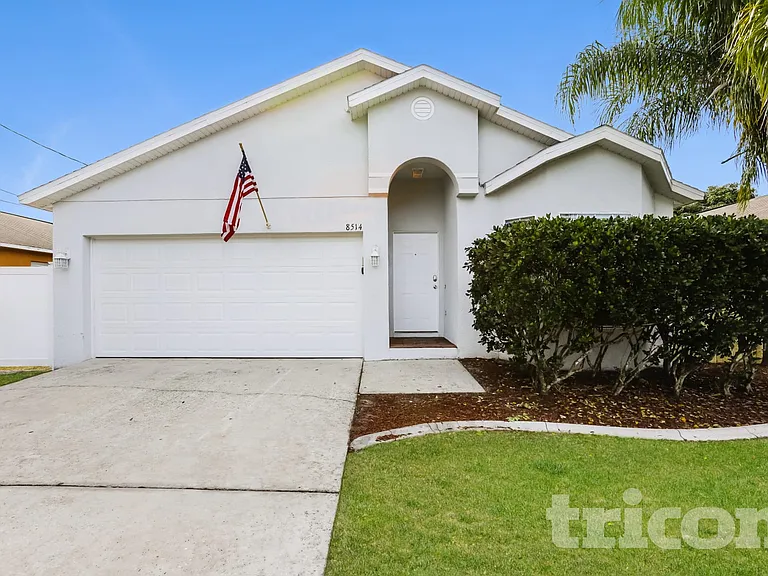 8514 Blackberry Ave — Photo 1
