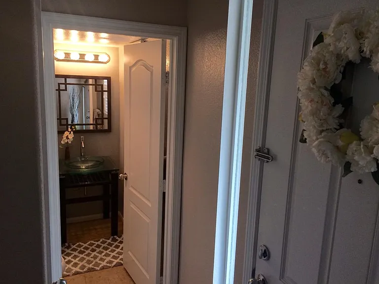 Half Bath 1st flr