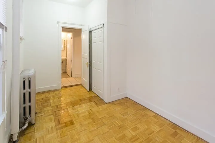 1358 E. 58th Street — Photo 15