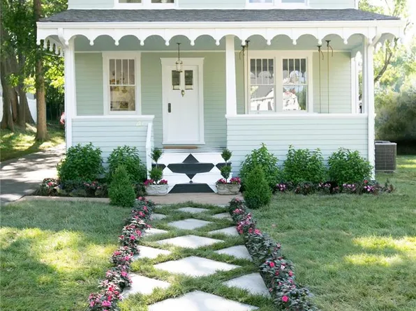 227 Gray Ave, Saint Louis, MO 63119