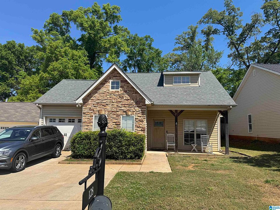 1st image of 128 Stonecreek Pl