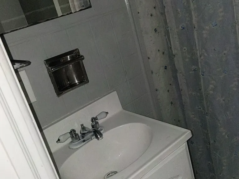 152 Pennsylvania Ave #2 — Photo 8