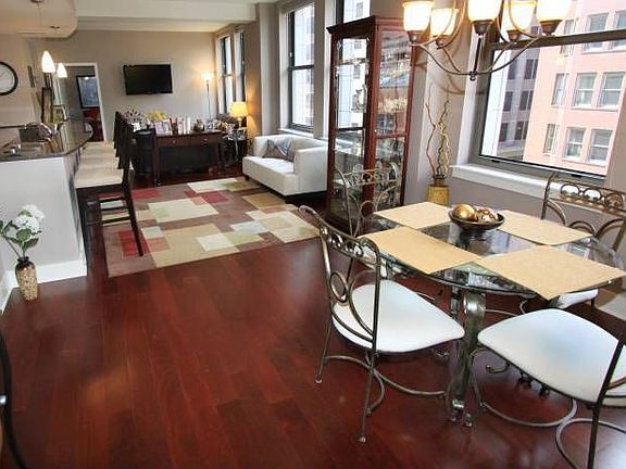5th image of 314 N Broadway APT 1102
