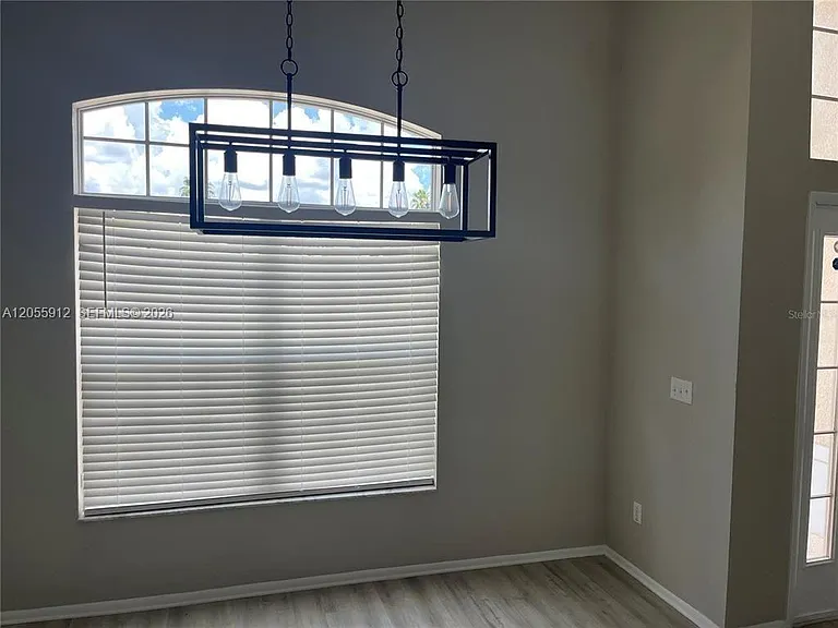 189 Emeraldview Ave — Photo 12