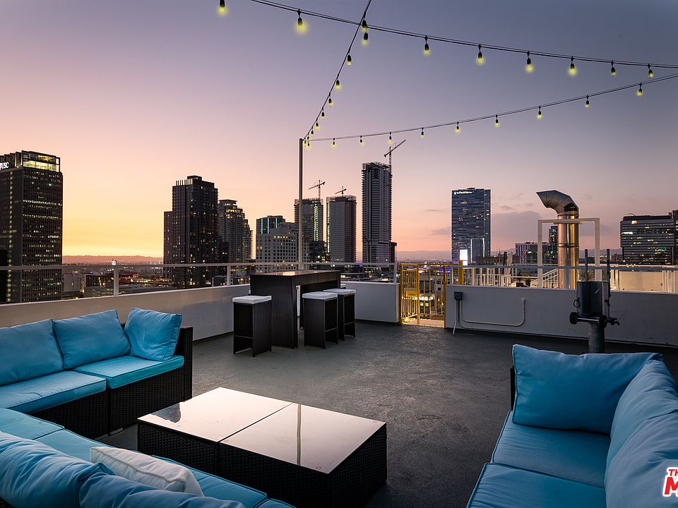 1st image of 939 S Broadway #3