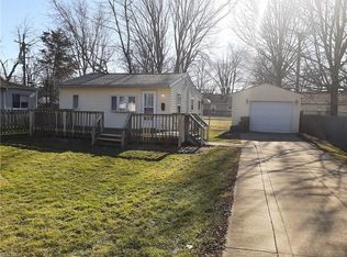 948 Quentin Rd, Eastlake, OH 44095