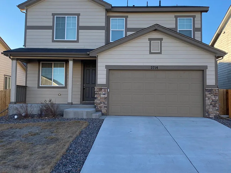 2714 Admer Dr — Photo 2