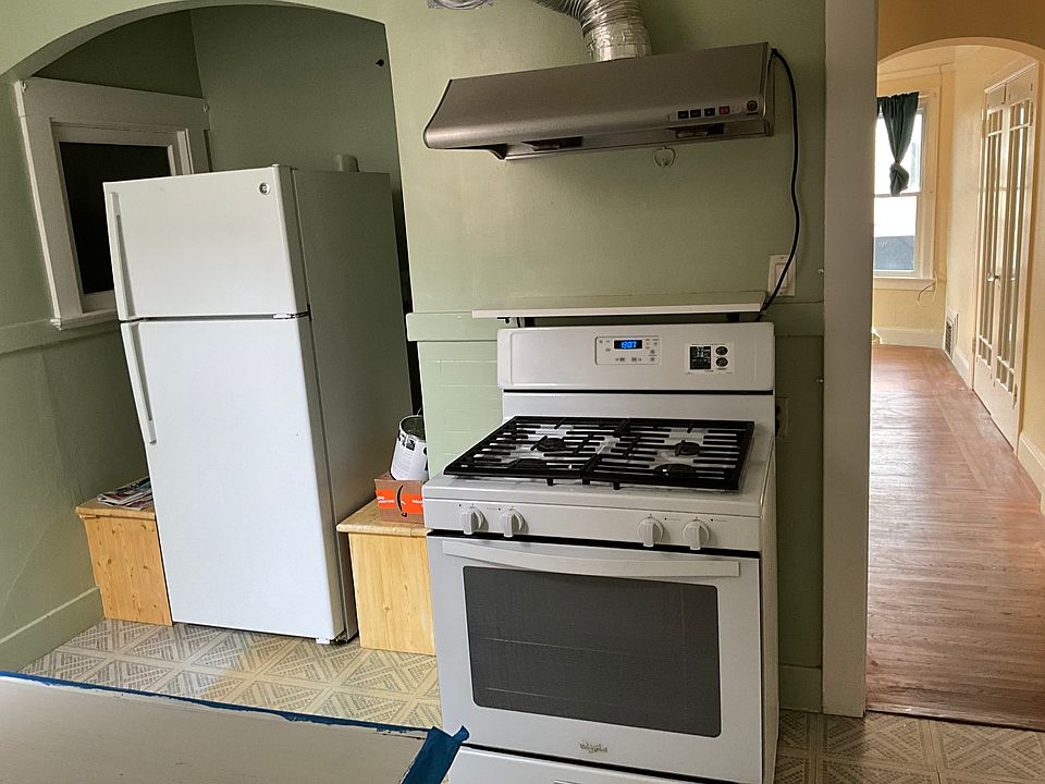 2nd image of 333 31st Ave