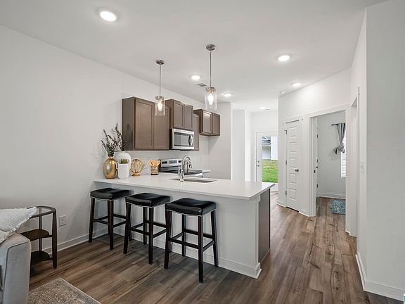7th image of this home