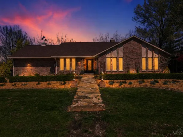 526 W Osborne St, Bethel, OH 45106