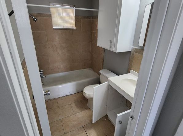 3414 Woodridge Dr #18