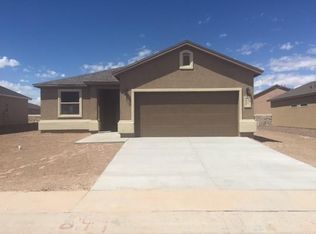 249 Flor Azucena Dr, Socorro, TX 79927