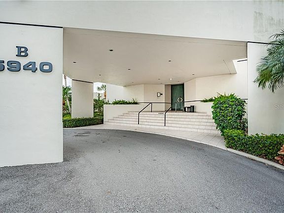 2nd image of 5940 Pelican Bay Plz S APT 302