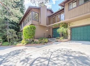 1368 Avondale Rd, Hillsborough, CA 94010