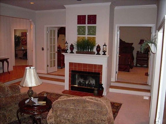 2nd image of 224 Jamestown Ave