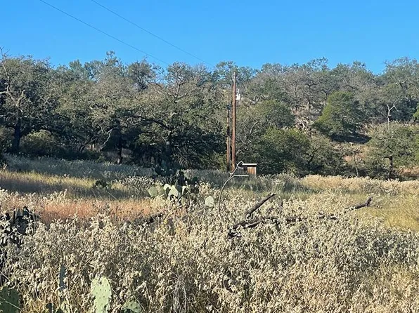 1 Little Willow Creek Rd, Mason, TX 76856