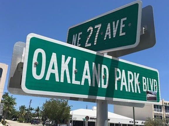 4th image of 2674 E Oakland Park Blvd