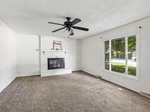 2nd image of 1037 W Crestview Ln