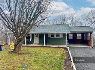 105 Pine St, Jonesville, NC 28642