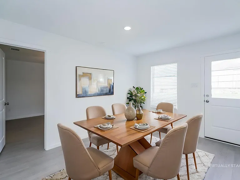 2736 River Knoll Ln — Photo 3