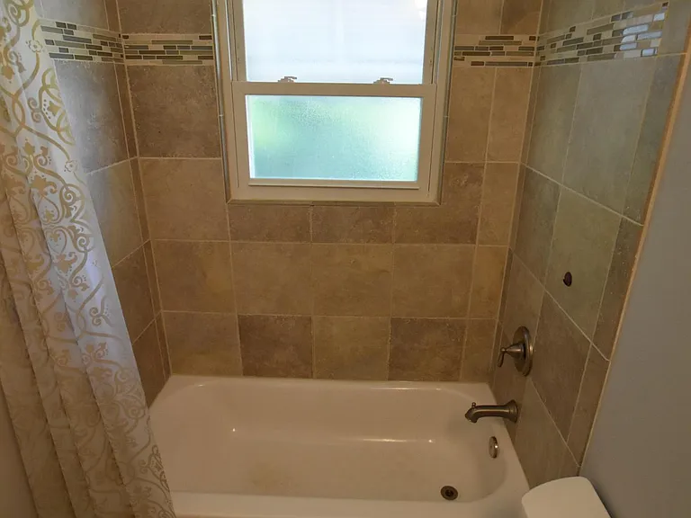 7852 Sprucewood Ave — Photo 22