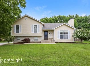 448 SE Ashton Dr, Lees Summit, MO 64063