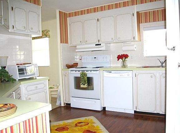 Bright Kitchen