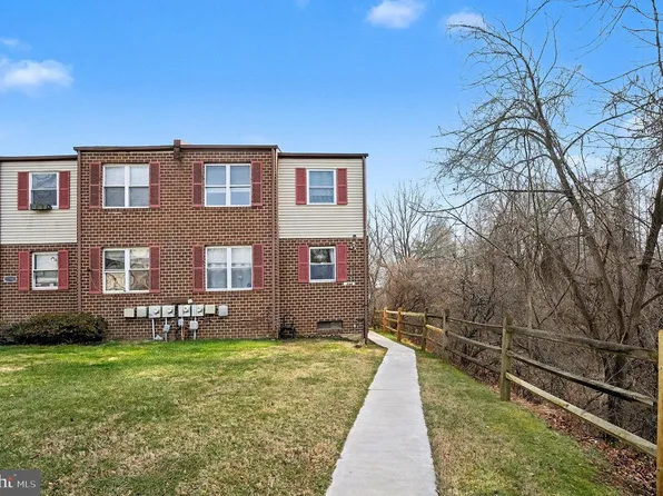 244 Ash Ln, Lafayette Hill, PA 19444