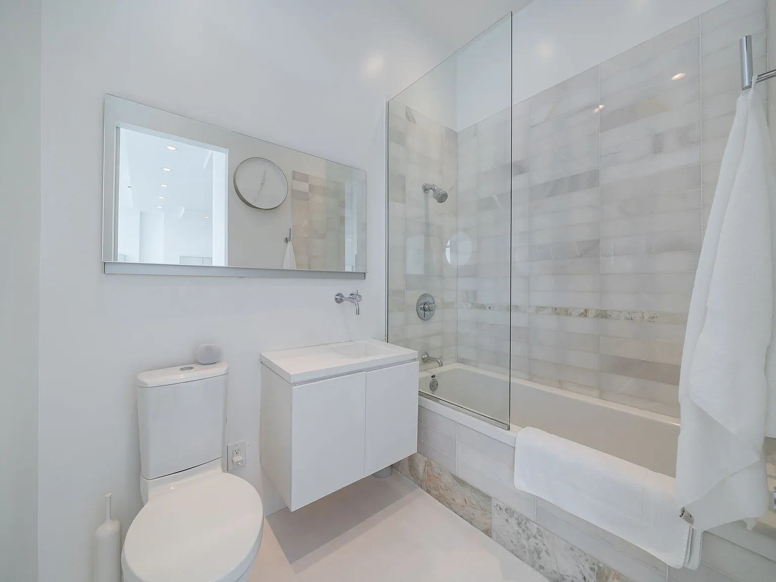 635 West 42nd Street — Photo 2